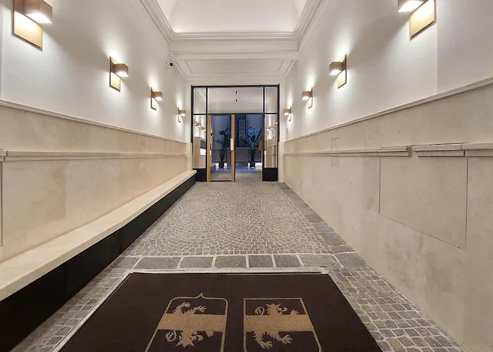 Place Art By Luxury Getaways